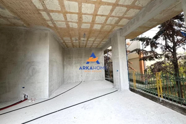 SHITET DYQAN 75M2 "FUSHA AVIACIONIT" 225000 EURO