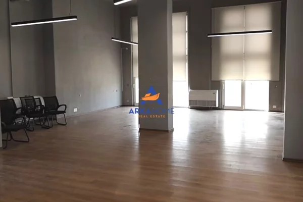 Ambient biznesi me qera 1+1 ne Tirane - 6,384 Euro