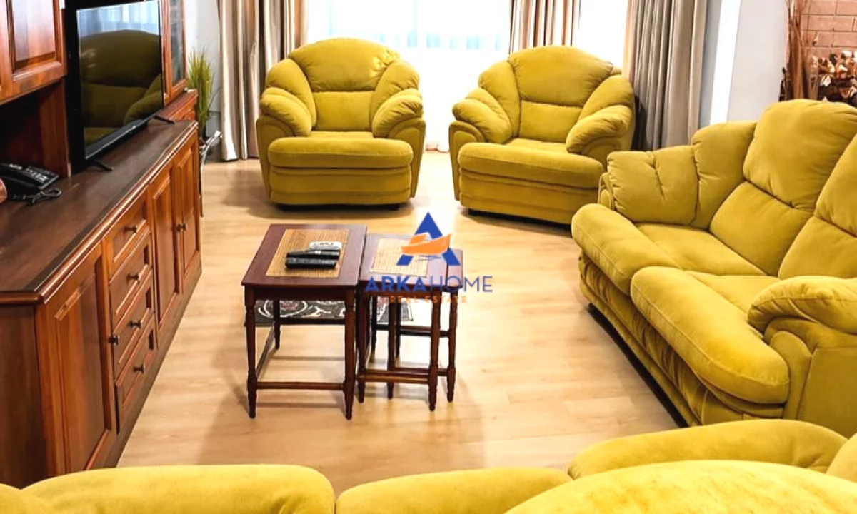 Shtepi me qera Apartament ne Tirane, 2+1, Mobilimi E mobiluar, Pagesa 1,200  Euro.