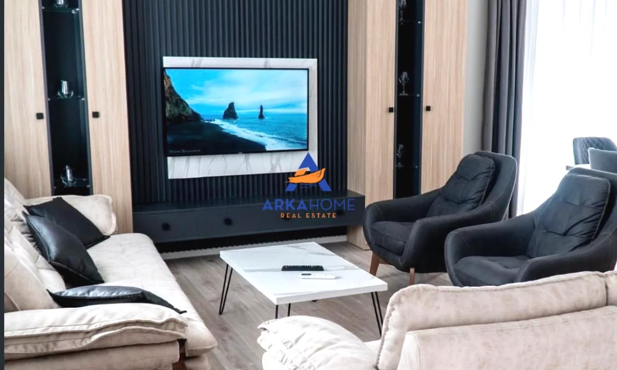 Shtepi ne shitje Duplex(shtepi me 2 kate) ne Tirane, 3+1, Mobilimi E mobiluar, Pagesa 600,000  Euro.