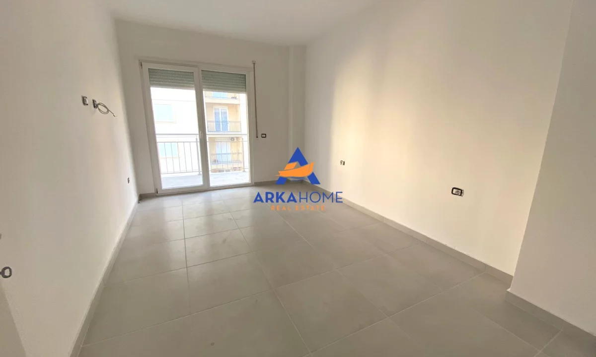 Shtepi ne shitje Apartament ne Lezhe, 2+1, Mobilimi Bosh, pa mobiluar, Pagesa 132,250  Euro.