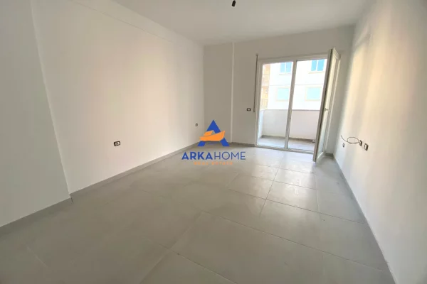 Shtepi ne shitje Apartament ne Lezhe, 2+1, Mobilimi Bosh, pa mobiluar, Pagesa 132,250  Euro.