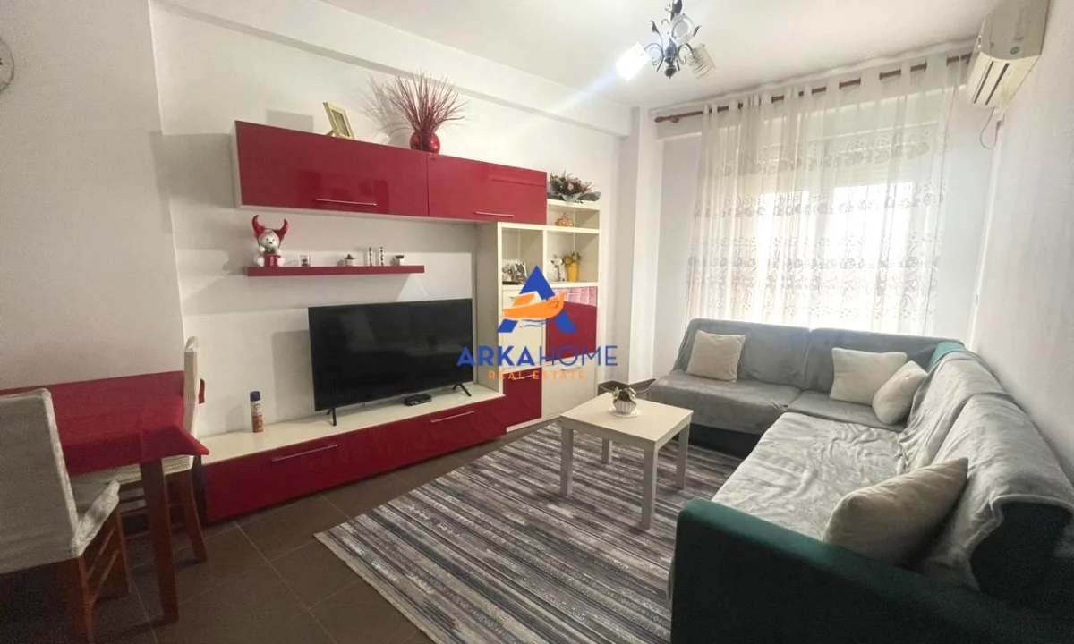 Shtepi me qera Apartament ne Tirane, 2+1, Mobilimi E mobiluar, Pagesa 600  Euro.