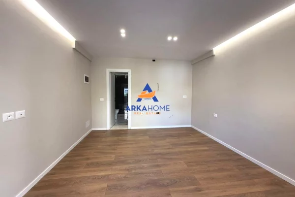 Ambient biznesi me qera 1+1 ne Tirane - 430 Euro