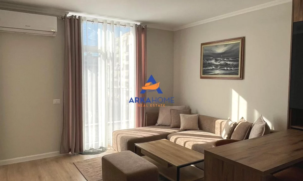 Shtepi ne shitje Apartament ne Tirane, 2+1, Mobilimi E mobiluar, Pagesa 175,000  Euro.