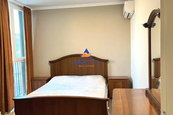 Shtepi ne shitje Apartament ne Tirane, 2+1, Mobilimi E mobiluar, Pagesa 175,000  Euro.