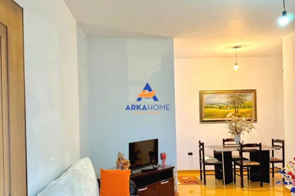 Shtepi me qera 1+1 ne Tirane - 472 Euro