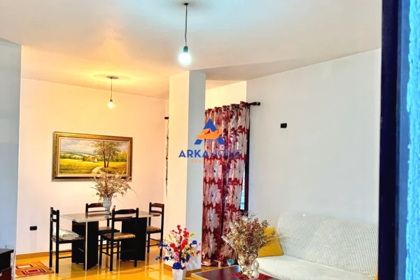 Shtepi me qera Apartament ne Tirane, 1+1, Mobilimi E mobiluar, Pagesa 472  Euro.