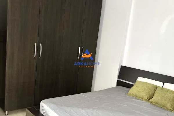 Shtepi me qera Apartament ne Tirane, 2+1, Mobilimi E mobiluar, Pagesa 600  Euro.