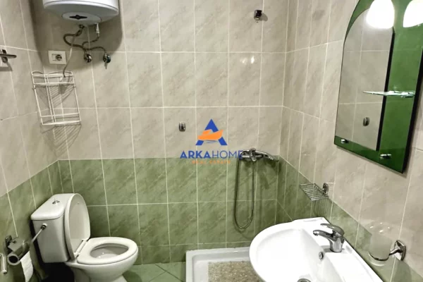 Shtepi me qera Apartament ne Tirane, 2+1, Mobilimi E mobiluar, Pagesa 600  Euro.