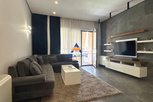 Shtepi me qera Apartament ne Tirane, 2+1, Mobilimi E mobiluar, Pagesa 1,400  Euro.