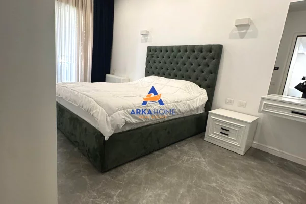 Shtepi me qera Apartament ne Tirane, 2+1, Mobilimi E mobiluar, Pagesa 1,400  Euro.