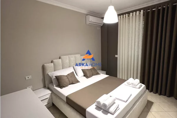 Shtepi ne shitje Apartament ne Tirane, 1+1, Mobilimi E mobiluar, Pagesa 170,000  Euro.