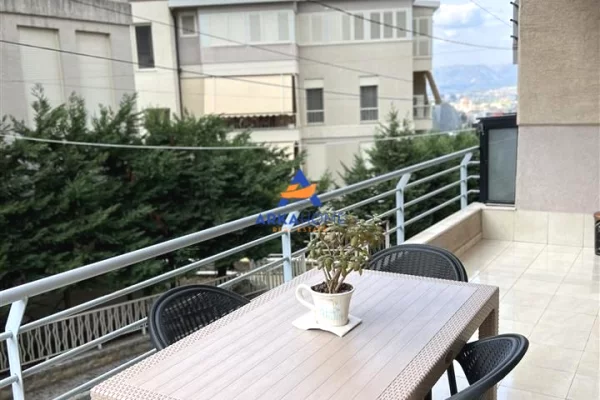 Shtepi ne shitje Apartament ne Tirane, 1+1, Mobilimi E mobiluar, Pagesa 170,000  Euro.