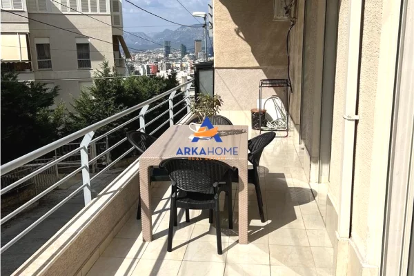 Shtepi ne shitje Apartament ne Tirane, 1+1, Mobilimi E mobiluar, Pagesa 170,000  Euro.