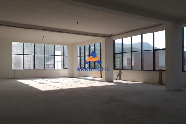 Business Property in Sale 1+1 in Tirana - 1,500,000 Euro
