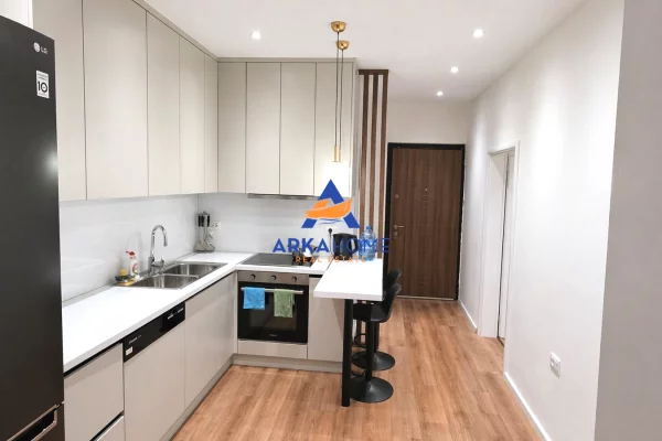 Shtepi me qera Apartament ne Tirane, 2+1, Mobilimi E mobiluar, Pagesa 1,000  Euro.