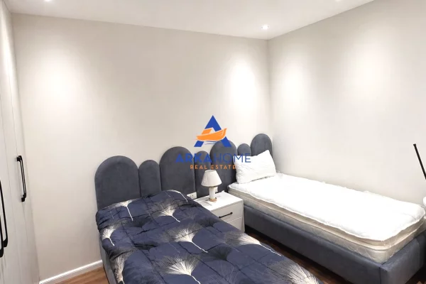 Shtepi me qera Apartament ne Tirane, 2+1, Mobilimi E mobiluar, Pagesa 1,000  Euro.