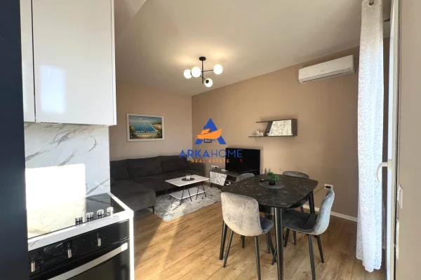 Shtepi me qera Apartament ne Tirane, 1+1, Mobilimi E mobiluar, Pagesa 630  Euro.
