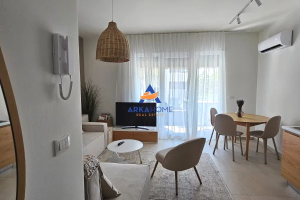 Shtepi ne shitje Apartament ne Durres, 1+1, Mobilimi E mobiluar, Pagesa 210,000  Euro.