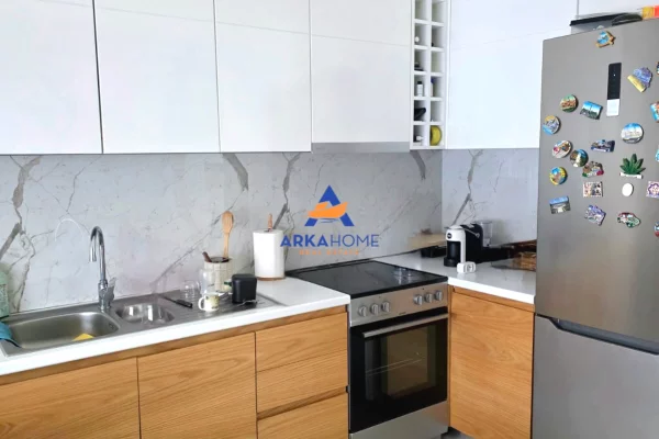 Shtepi ne shitje Apartament ne Durres, 1+1, Mobilimi E mobiluar, Pagesa 210,000  Euro.