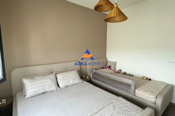 Shtepi ne shitje Apartament ne Durres, 1+1, Mobilimi E mobiluar, Pagesa 210,000  Euro.