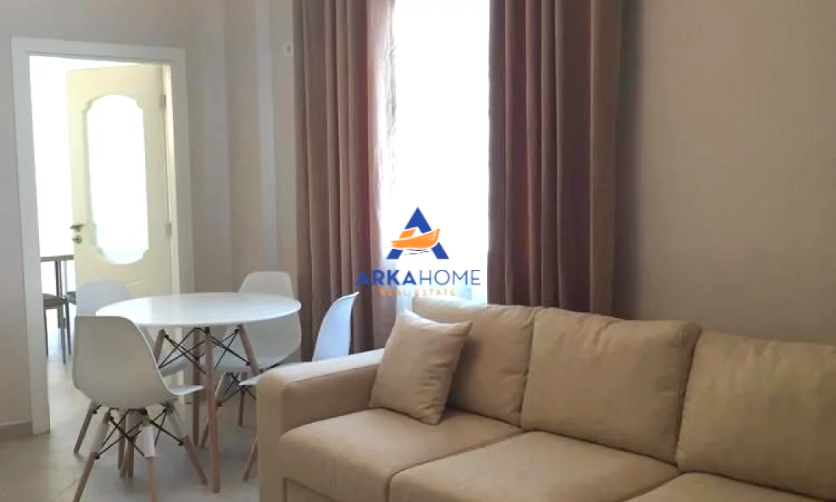 Shtepi me qera Apartament ne Tirane, 1+1, Mobilimi E mobiluar, Pagesa 450  Euro.