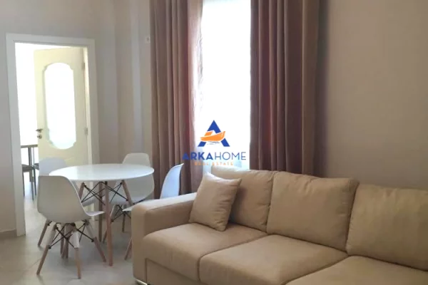 Shtepi me qera 1+1 ne Tirane - 450 Euro