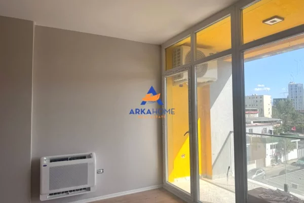 Shtepi me qera Apartament ne Tirane, 2+1, Mobilimi Pjeserisht e mobiluar, Pagesa 525  Euro.