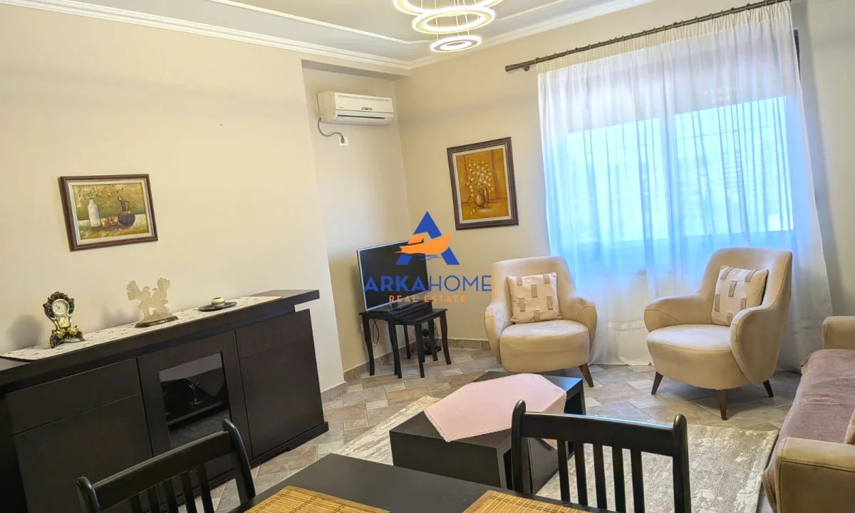 Shtepi me qera Apartament ne Tirane, 1+1, Mobilimi E mobiluar, Pagesa 630  Euro.