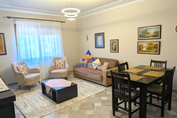 Shtepi me qera Apartament ne Tirane, 1+1, Mobilimi E mobiluar, Pagesa 630  Euro.