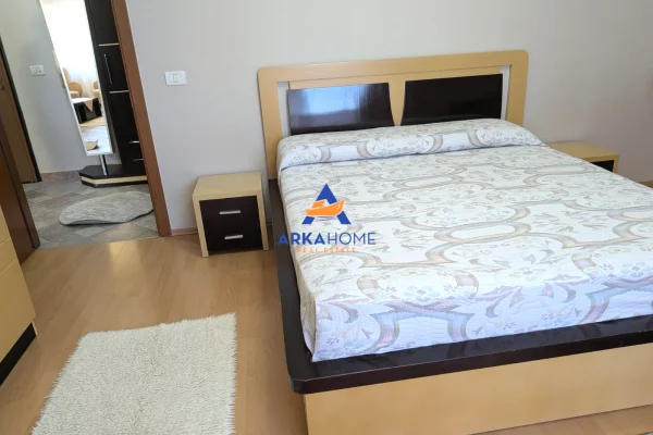 Shtepi me qera Apartament ne Tirane, 1+1, Mobilimi E mobiluar, Pagesa 630  Euro.