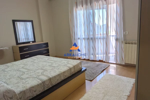 Shtepi me qera Apartament ne Tirane, 1+1, Mobilimi E mobiluar, Pagesa 630  Euro.