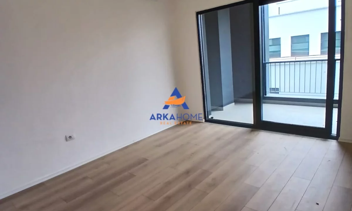 Shtepi me qera Apartament ne Tirane, 3+1, Mobilimi Bosh, pa mobiluar, Pagesa 1,260  Euro.