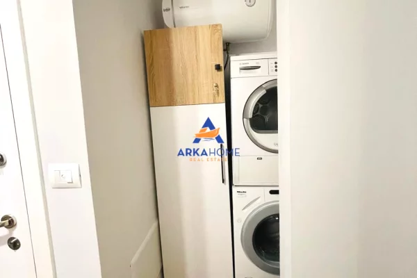 Shtepi me qera Apartament ne Tirane, 1+1, Mobilimi E mobiluar, Pagesa 700  Euro.