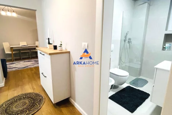 Shtepi me qera Apartament ne Tirane, 1+1, Mobilimi E mobiluar, Pagesa 700  Euro.