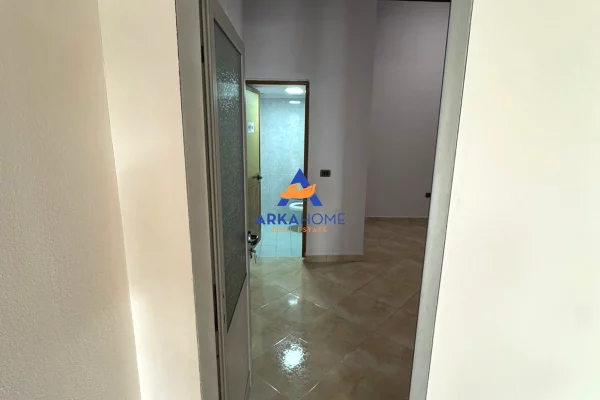 JEPET ME QERA AMBIENT 1+1 "NE YZBERISHT" 30000 LEKE