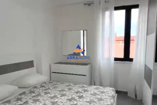 Shtepi me qera Apartament ne Tirane, 2+1, Mobilimi E mobiluar, Pagesa 787  Euro.