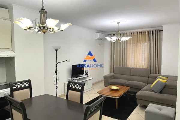 Shtepi me qera Apartament ne Tirane, 2+1, Mobilimi E mobiluar, Pagesa 685  Euro.