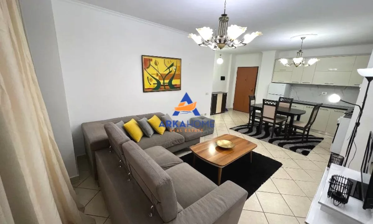 Shtepi me qera Apartament ne Tirane, 2+1, Mobilimi E mobiluar, Pagesa 685  Euro.