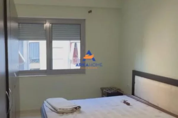 Shtepi me qera Apartament ne Tirane, 1+1, Mobilimi E mobiluar, Pagesa 600  Euro.