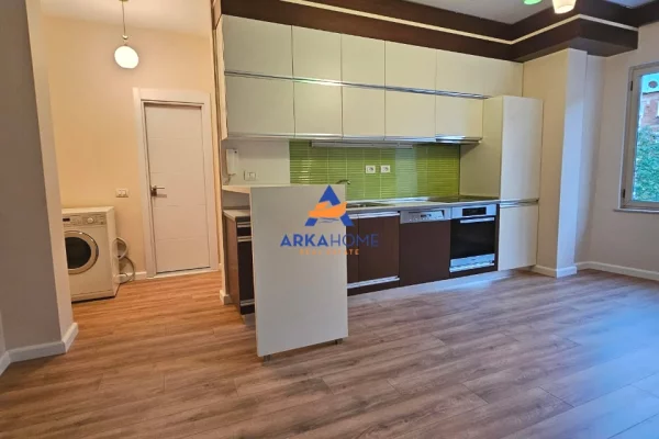 SHITET APARTAMENT 1+1+BALLKON "PRANË GOLDEN TOWER,MINE PEZA" 163.000 EURO