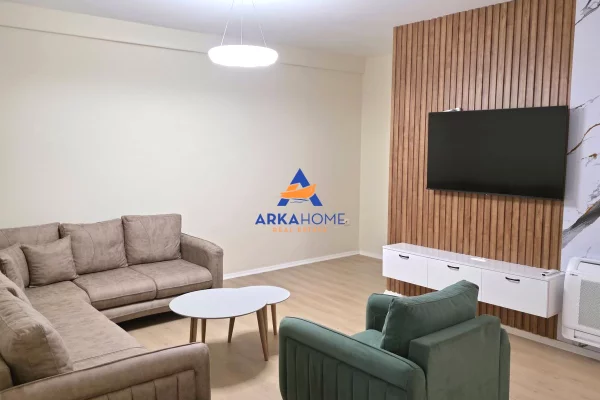 Shtepi me qera 2+1 ne Tirane - 631 Euro