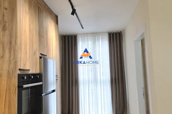 Shtepi me qera Apartament ne Tirane, 2+1, Mobilimi E mobiluar, Pagesa 631  Euro.