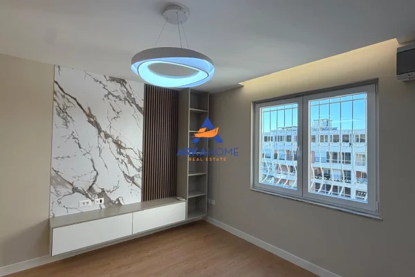 Shtepi ne shitje Apartament ne Tirane, 2+1, Mobilimi Bosh, pa mobiluar, Pagesa 190,000  Euro.