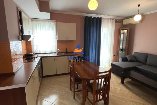 Shtepi me qera Apartament ne Tirane, 1+1, Mobilimi E mobiluar, Pagesa 473  Euro.