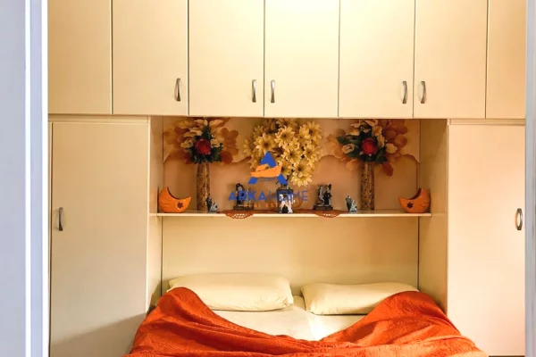 Shtepi me qera Apartament ne Tirane, 1+1, Mobilimi E mobiluar, Pagesa 525  Euro.