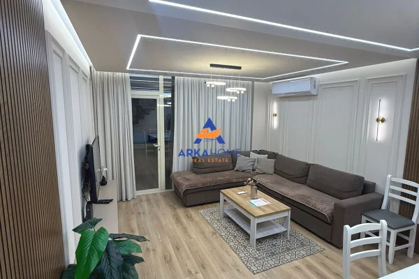 Shtepi ne shitje Apartament ne Tirane, 2+1, Mobilimi E mobiluar, Pagesa 550,000  Euro.