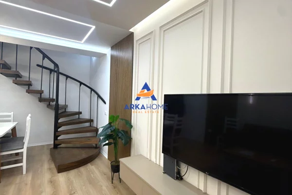 Shtepi ne shitje Apartament ne Tirane, 2+1, Mobilimi E mobiluar, Pagesa 550,000  Euro.