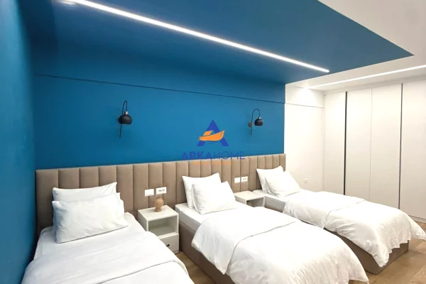 Shtepi ne shitje Apartament ne Tirane, 2+1, Mobilimi E mobiluar, Pagesa 550,000  Euro.